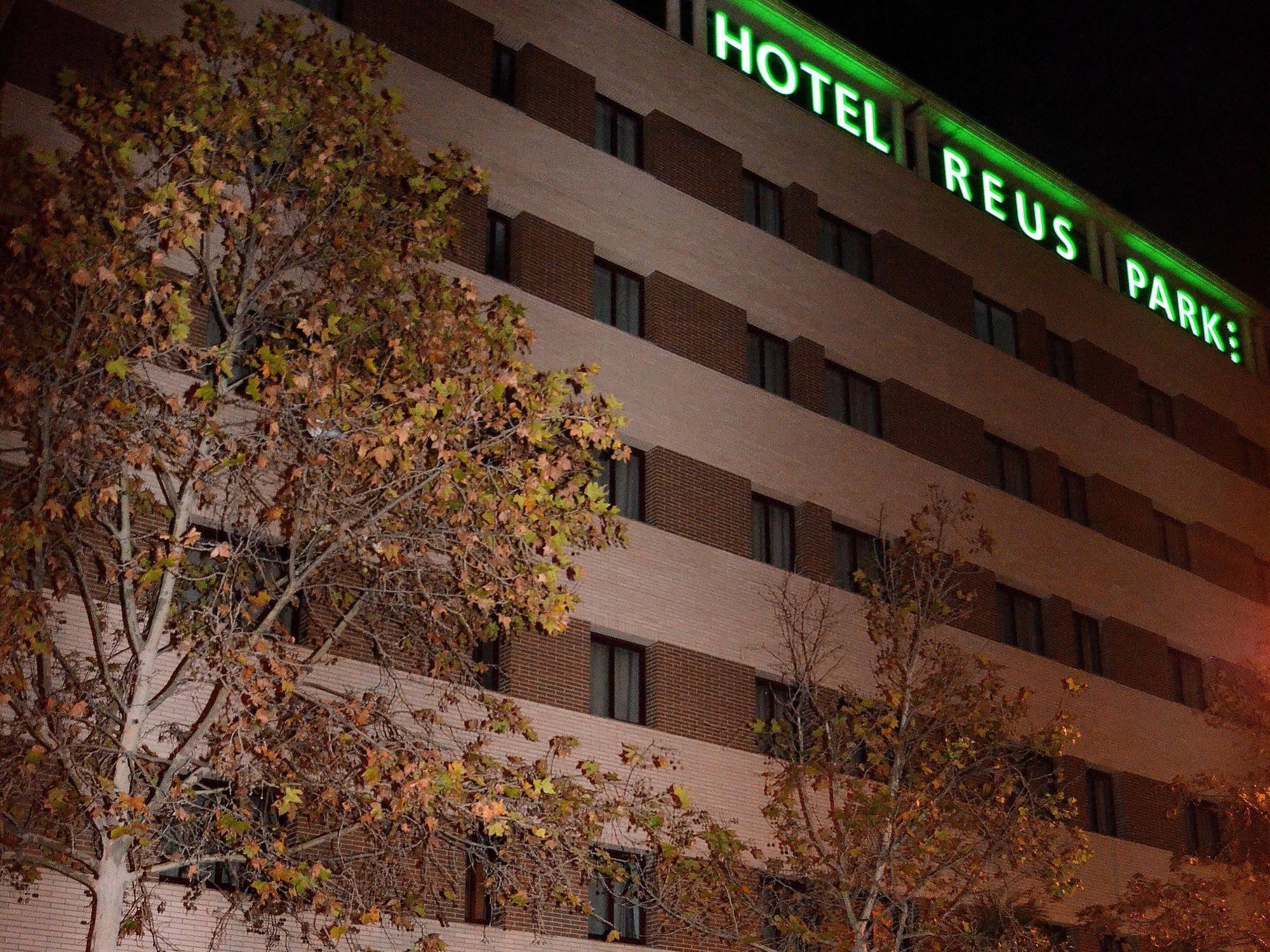 Hotel Reus Park Экстерьер фото